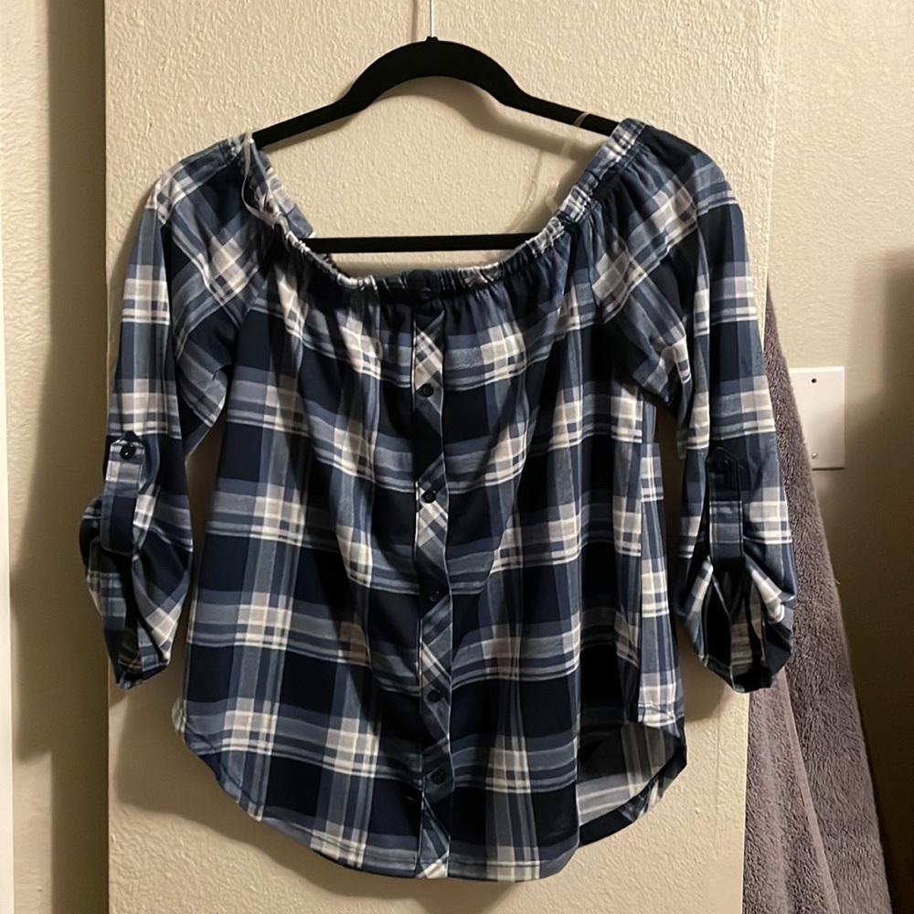 Off the shoulder long sleeve